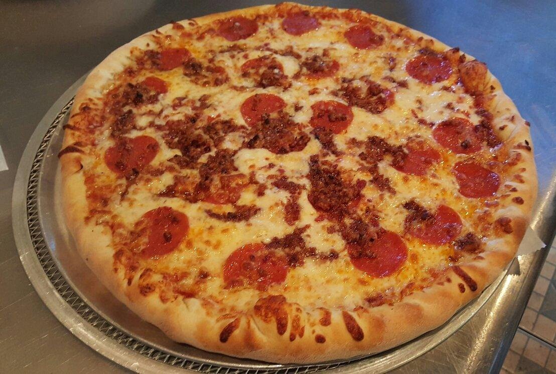 Heathers Pizza Culebra Island Flamenco Beach Pepperoni