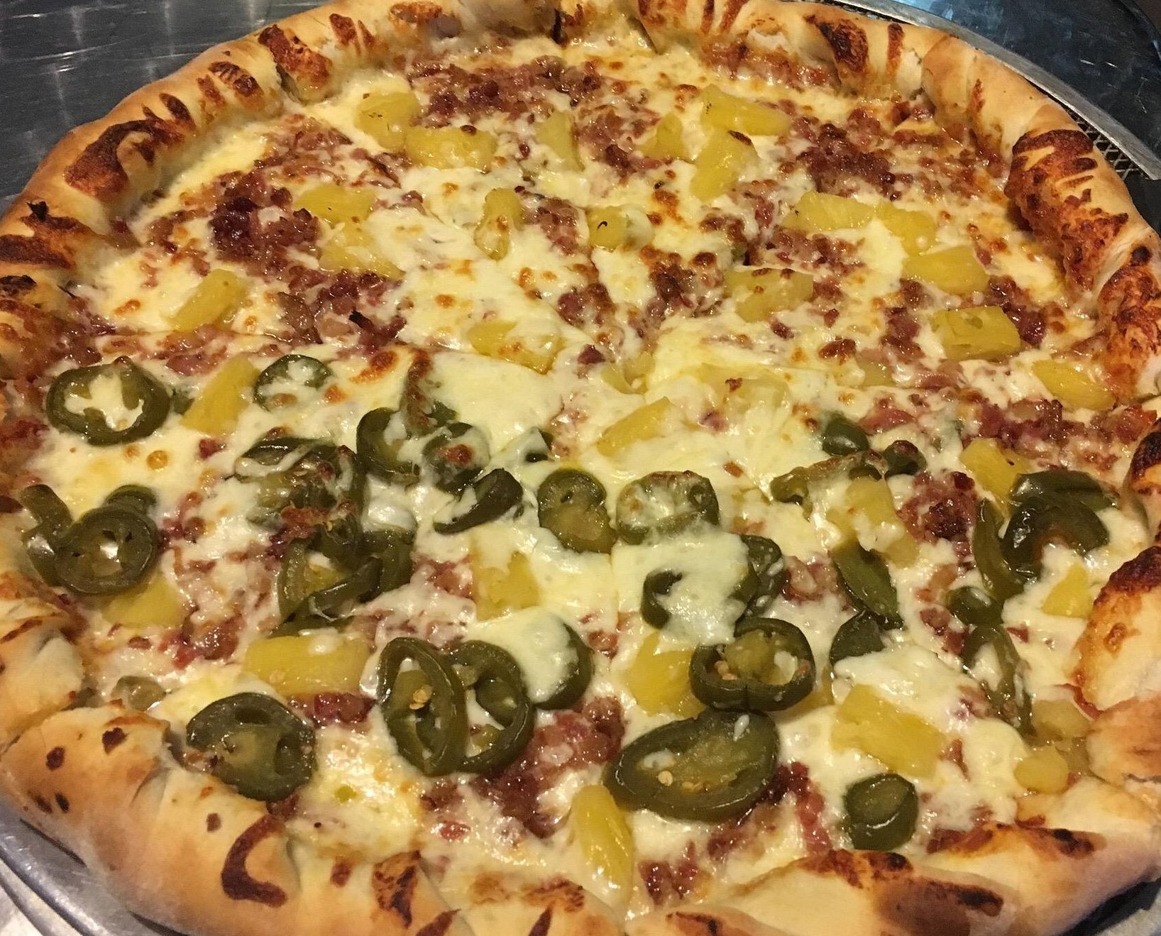 Heathers Pizza Culebra Island Flamenco Beach Peppers