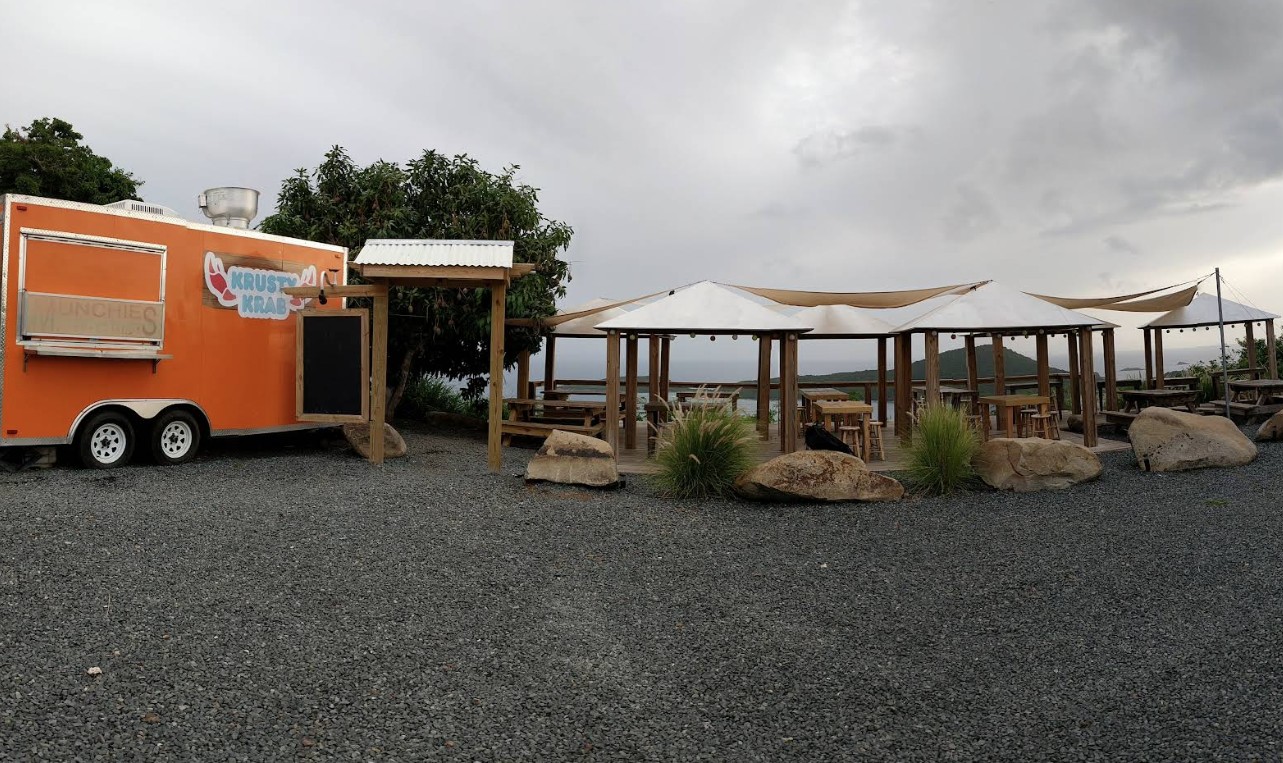 Krusty Crab Culebra Island Flamenco Beach Exterior Seating