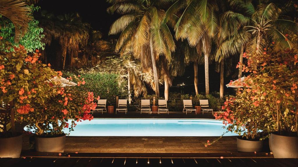 Club Seabourne Hotel Culebra Island Flamenco Beach Pool